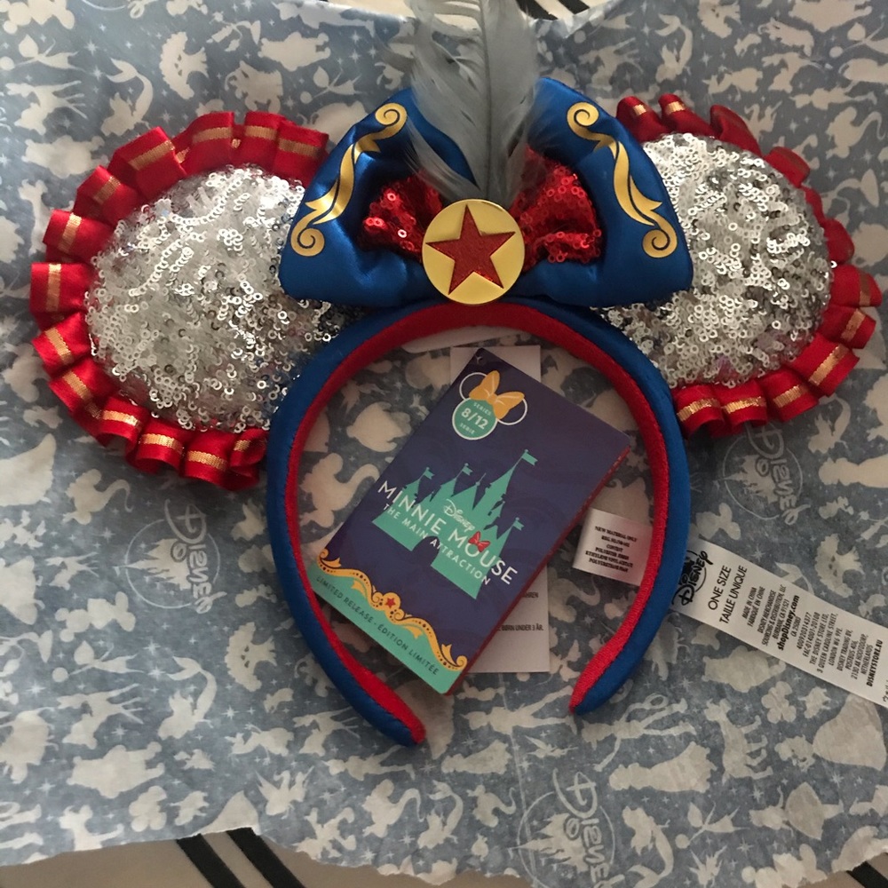 Minnie Mouse attraction Dumbo ears 8/12 - Picture 2 of 5